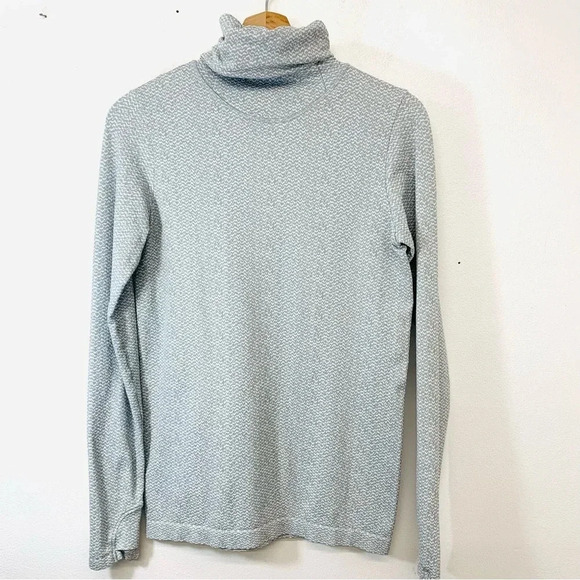 Athleta Base Layer Top M Turtleneck Hood Gray Activewear Casual Travel Work - Picture 1 of 9